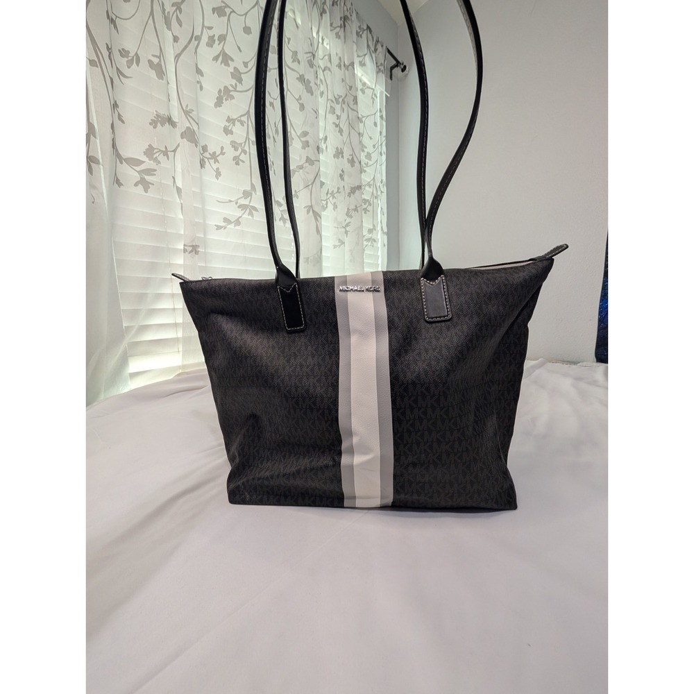 Michael Kors Large Travel Top Zip Tote Signature Logo Shoulder Bag Black Purse